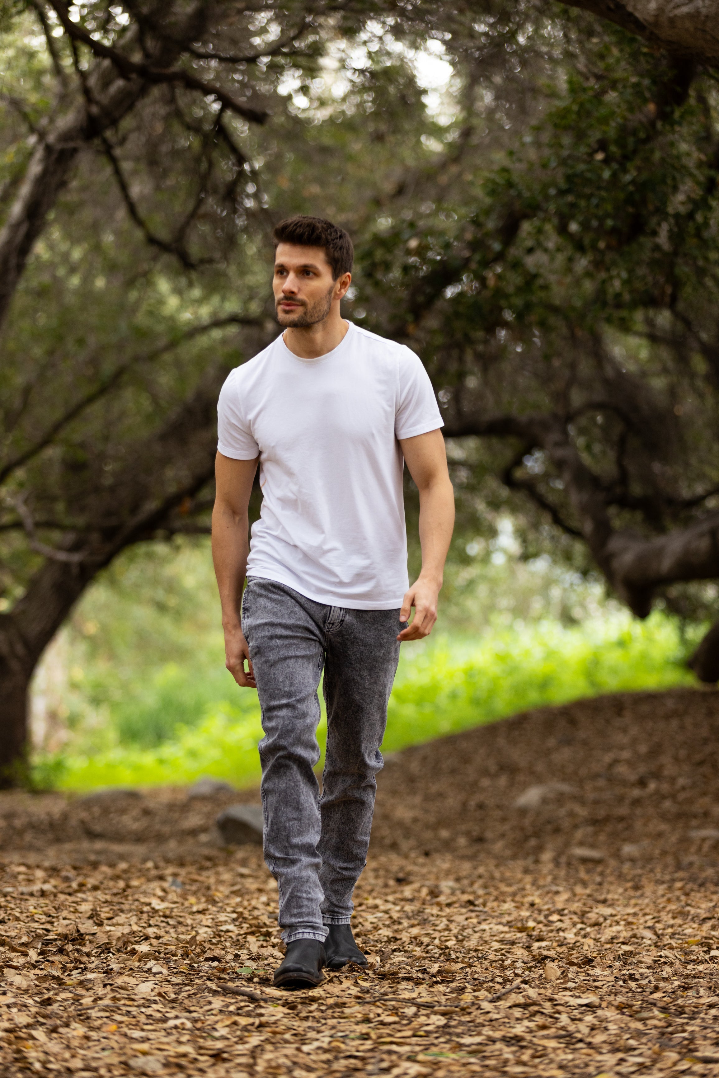 Athletic Fit Jeans - ANOM DENIM